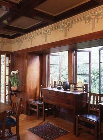 Frieze And Border Arts Crafts Bradbury Art Wallpaper