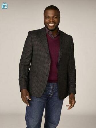 Good Girls Image Season Portrait Reno Wilson As