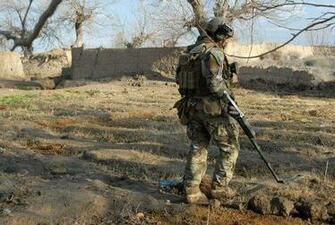 Us Navy Eod Tech Assigned To Special Operations Task Force South