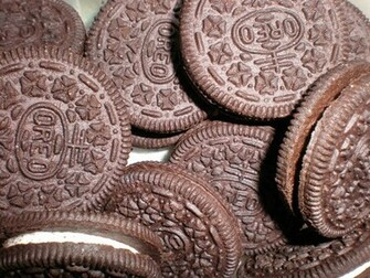 Oreo Wallpaper