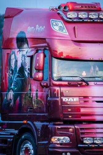 HD Truck Wallpaper And Trucks Background To