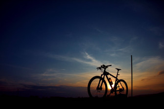Mtb Silhoutte And Sunset U71g3rhskd70881n Wallpaper