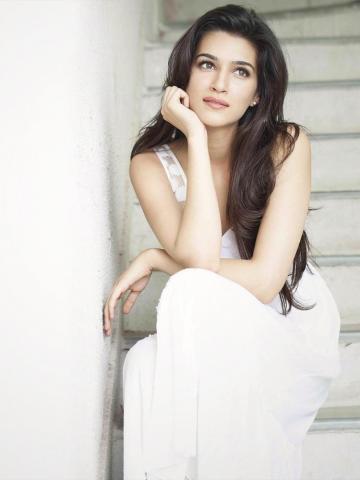 Kriti Sanon Cute Photoshoot 4k Ultra HD Mobile Wallpaper