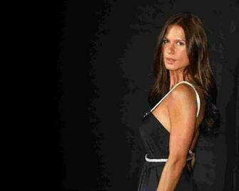 Rhona Mitra Wallpaper Celebrities