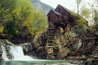 Old Log Cabin Wallpaper