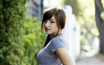 Cute And Beautiful Girls Wallpaper HD Widescreen