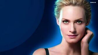 Wallpaper Background Amber Valletta