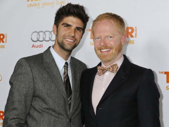 Jesse Tyler Ferguson X Wallpaper