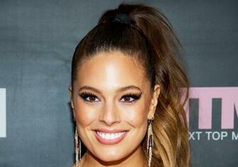 Ashley Graham HD Wallpaper Image Background