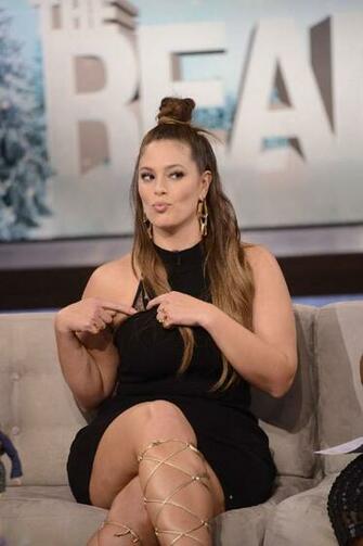 Ashley Graham Plus Size Swimsuit Model Hot Girls Wallpaper