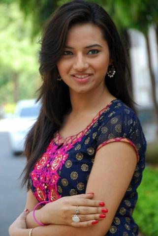 Isha Chawla Haarstil Foto Von Ricky7 Fans Teilen Deutschland Bilder