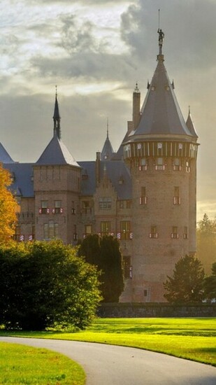 Hogwarts Castle Wallpaper iPhone