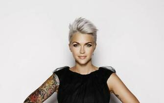 Ruby Stones Hart Sophie Rose Wallpaper
