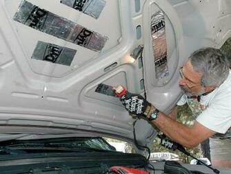 Ford F550 Super Duty Noise Reduction Wallpaper Seam Roller Photo