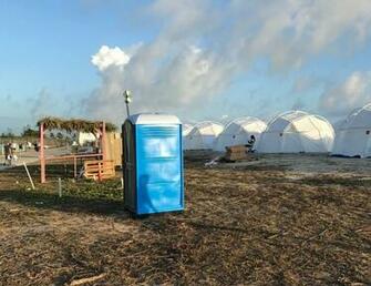 Lack Of Bathrooms At Fyre Festival Is More Evidence That Ja Rule S