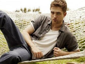 Girls Robert Pattinson HD New Wallpaper