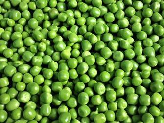 Cluster Healthy Shining Raw Green Peas Isolated Seeds