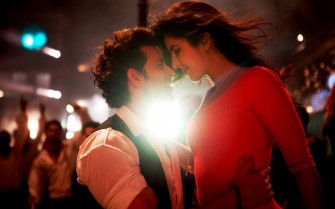 Hrithik Roshan Bang With Katrina Wallpaper