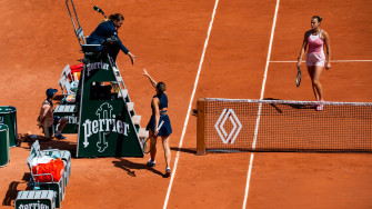 French Open Ukraine S Kostyuk Booed After No Handshake With