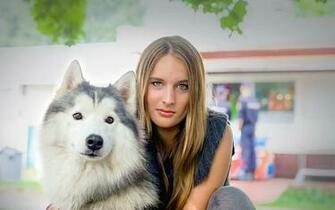 Wallpaper Alaskan Malamute Dogs Young Woman Animals Staring