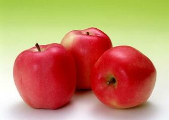 September By Stephen Comments Off On Apple Fruit Wallpaper
