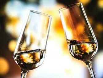 Where To Dine Drink And Dance On Nye