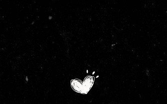 Black And White Heart Wallpaper