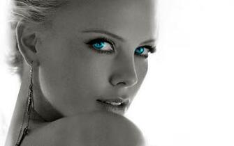 Charlize Theron Wallpaper Pictures Image