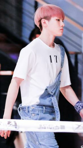 Kwallpaper Woozi Wallpaper