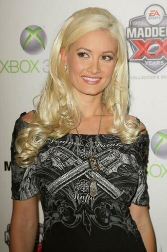 Fashion Holly Madison Wallpaper