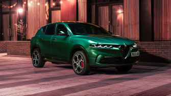 Alfa Romeo Tonale Plug In Hybrid Compact Suv Reed Wallpaper