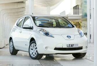 Nissan Leaf Cool Car Wallpaper