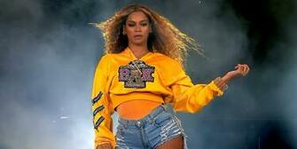 Internet Roasts Democratic National Committee Over Beyonc
