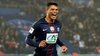 Desktop Thiago Silva Football Soccer Player After Goal Mobile