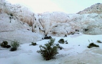 White Sands Cliffs Wallpaper