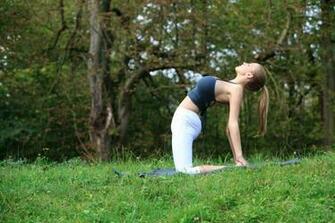 Jordan Carver Yoga Demonstration HD Wallpaper Actress