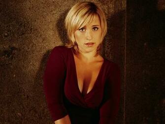 Celebrity Models Allison Mack Wallpaper