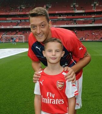 Wallpaper Image Photos Pour Ozil Et Sa Femme