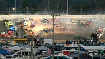 Daytona Denny Hamlin Wins Crash Filled Race Honoring