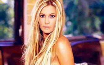 Nicole Eggert Wallpaper Celebrities