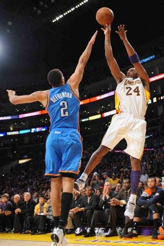 Kobe Bryant With The Corner Fadeaway
