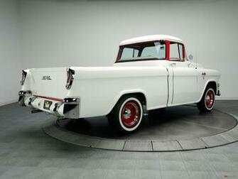 Gmc S Suburban Pickup Image