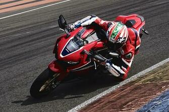 Honda Cbr1000rr Sp And Sp2 First Look Fast Facts