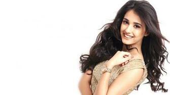 Disha Patani Background Wallpaper