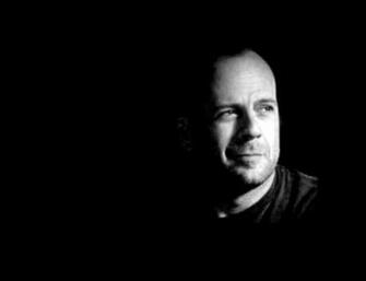 Actor Bruce Willis Celebrity HD Dekstop Wallpaper