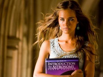 Isabel Lucas Wallpaper