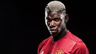 Vid O Quand Pogba Pose Avec Un T Shirt De Paris