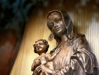 Mother Mary With Baby Jesus Pictures HD Wallpaper Background