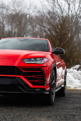 Lamborghini Urus Re Powerful Expensive And Popular