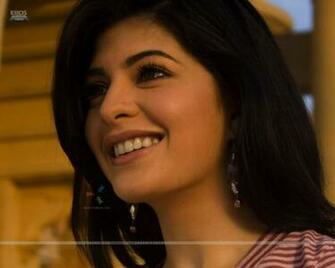 Girls Cute Smiling Girl Wallpaper